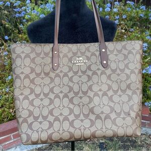 Beautiful Coach Purse